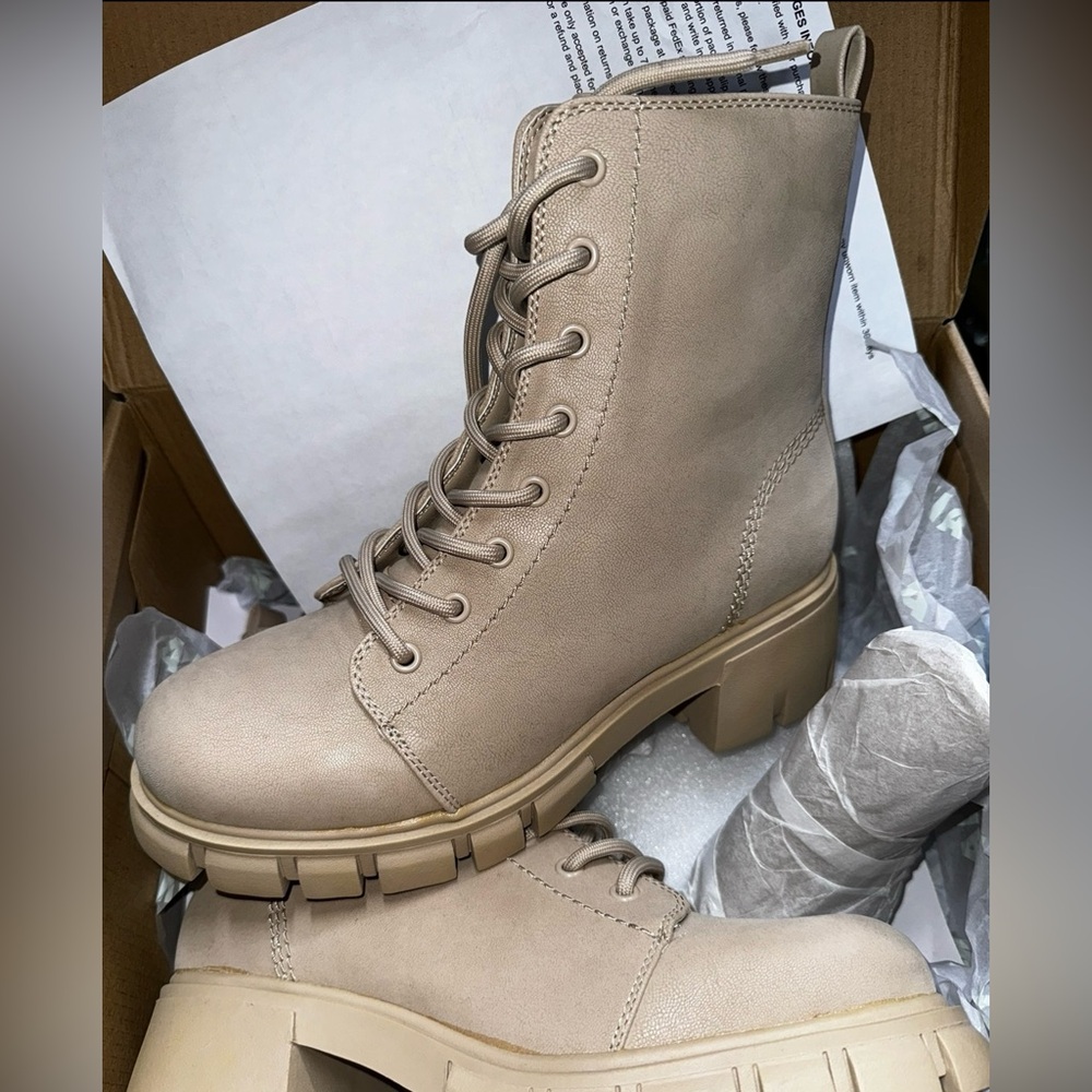 NEW bridge heeled boots
